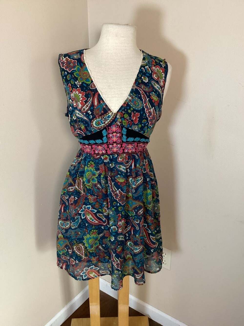 Flying Tomato Paisley Print Sleeveless Dress Size Medium